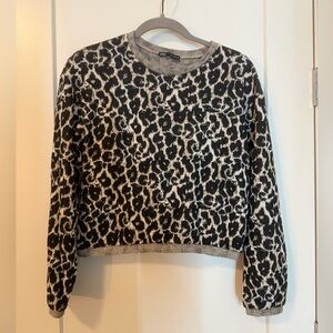 Zara Leopard print Lightweight Cropped Sweatshirt